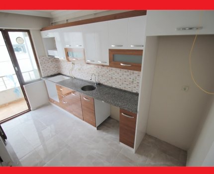 ÇORLU ÇOBANÇEŞME’DE, ABDULLAH ÖĞÜCÜ OKULUNA YAKIN TEMİZ & MASRAFSIZ 2+1 KİRALIK DAİRE!