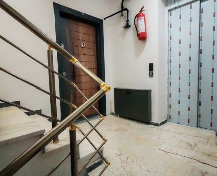 ÇORLU MERKEZDE SIFIR | YENİ BİNA | ASANSÖRLÜ | BALKONLU 1+1 DAİRE