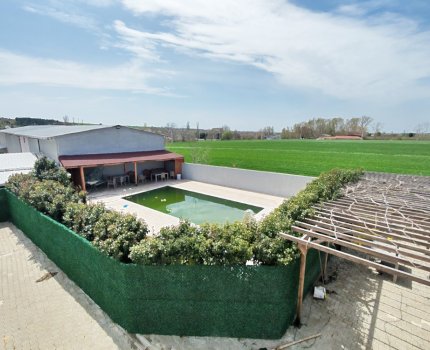 LÜLEBURGAZ KARAAĞAÇTA 1.960 m² ARSA İÇİNDE HAVUZLU LÜKS DUBLEX